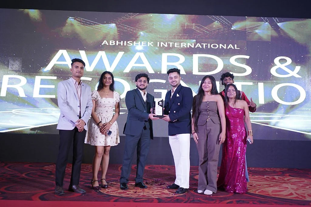 Mujahid Azimabadi with award recipients at the Abhishek International Awards & Recognition